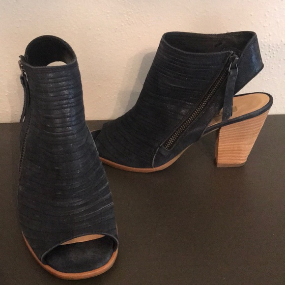 paul green vanna bootie